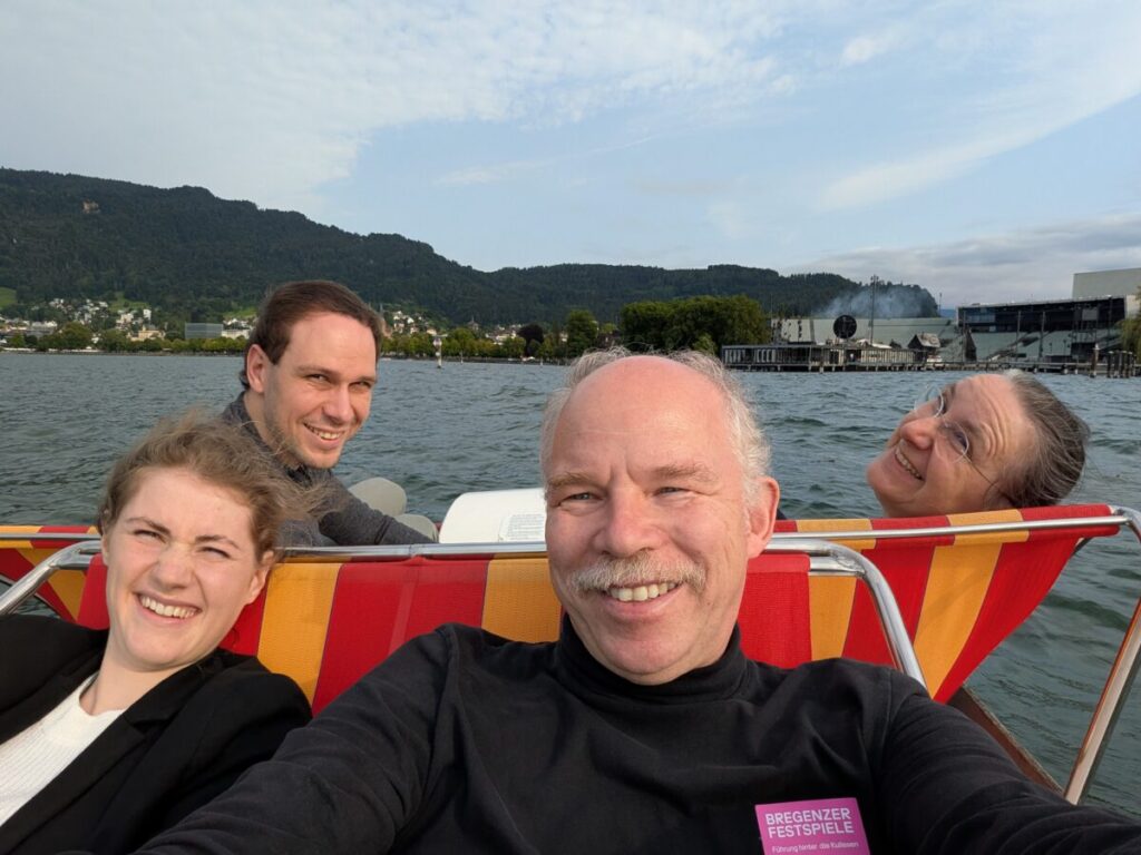 Selfie von uns vor der Seebühne